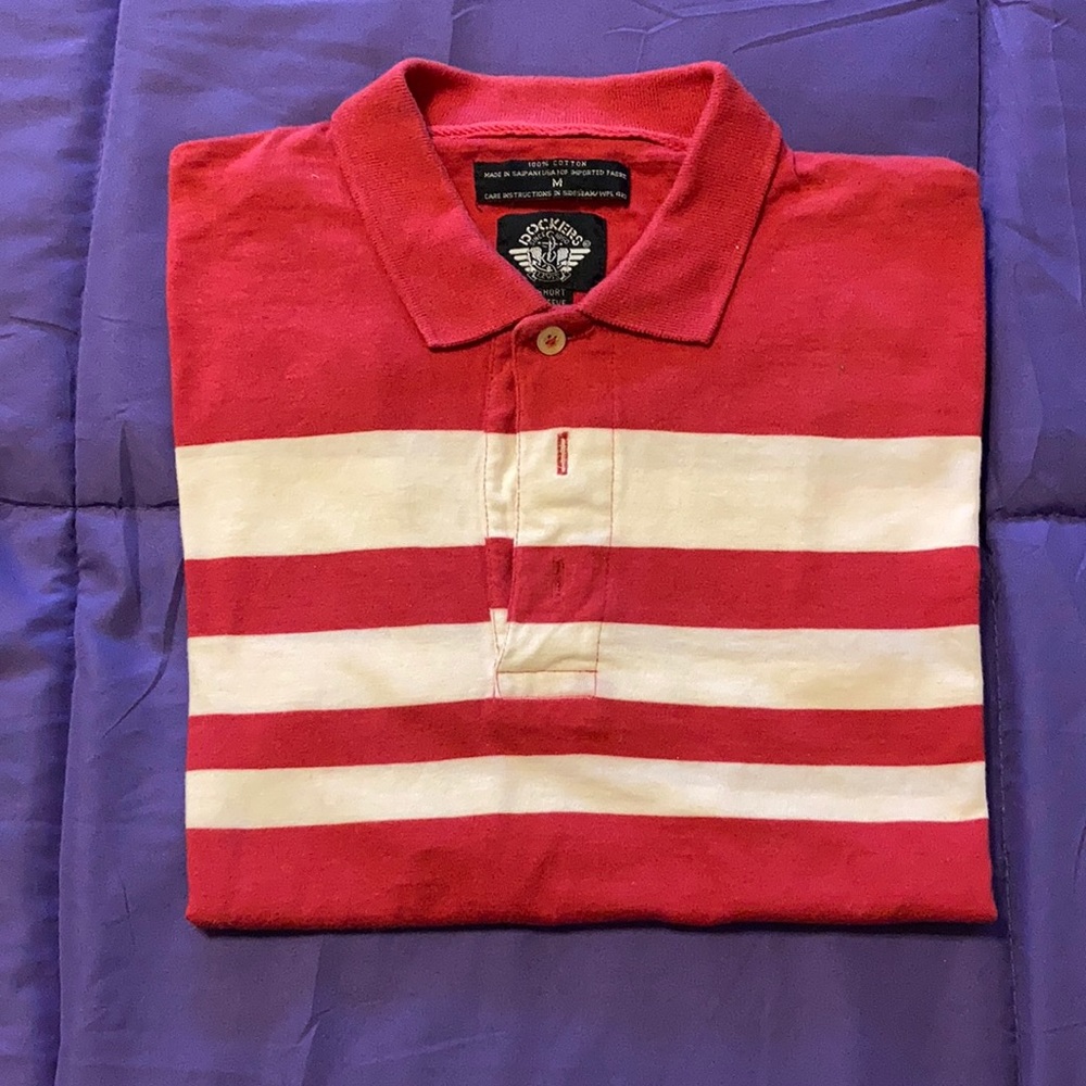 Men’s size medium short sleeve polo shirt